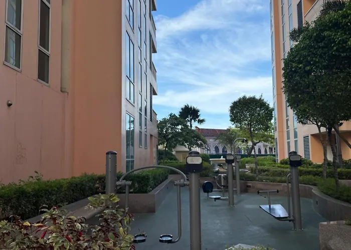 Apartment Chic At Venice Grand Canal Mall View