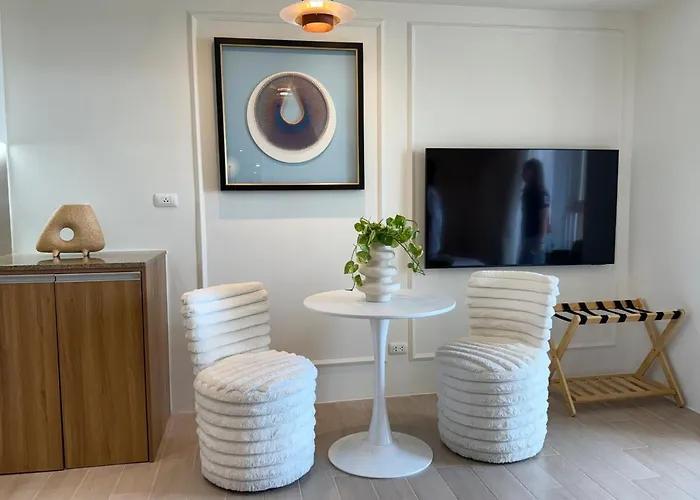 Chic At Venice Grand Canal Mall View Apartment *