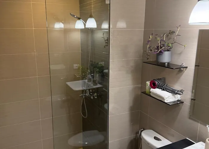 Chic At Venice Grand Canal Mall View Apartment Manila